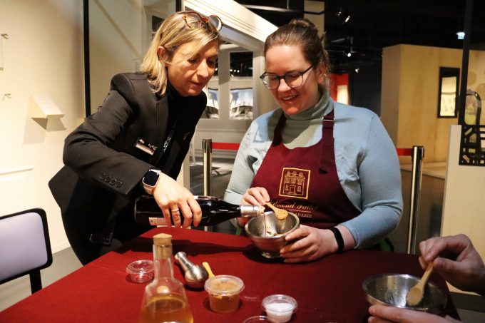 Atelier de création de la moutarde à la Cité Internationale de la Gastronomie et du Vin - 2